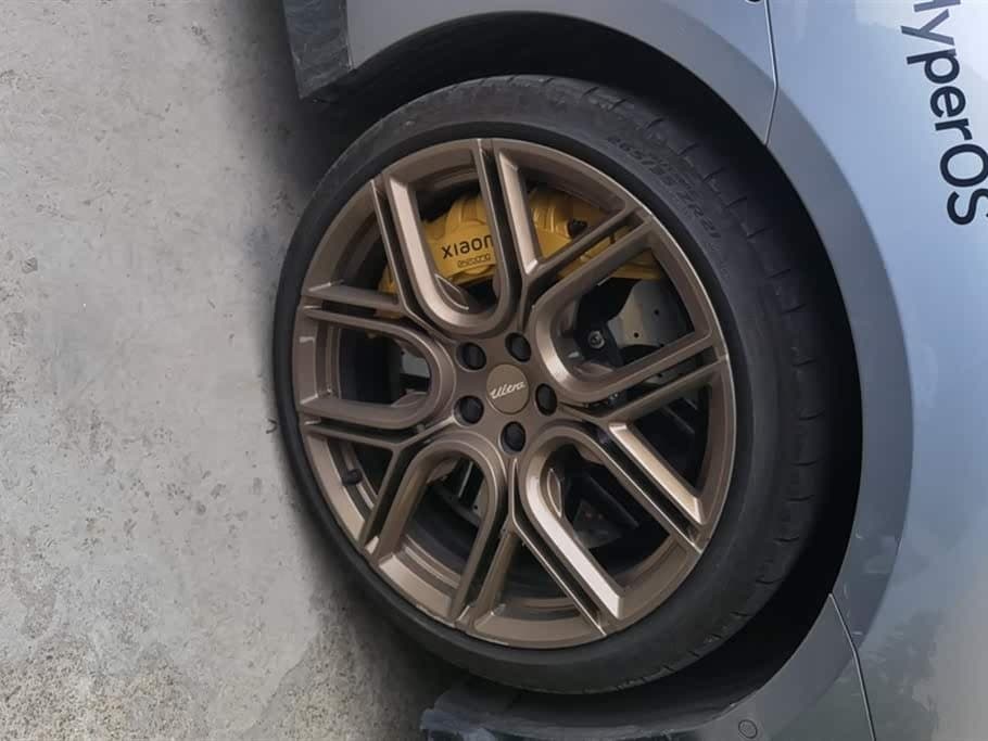 2025 Xiaomi Auto Xiaomi SU7 Ultra 银灰色, 27,400 km, China export – photo 6