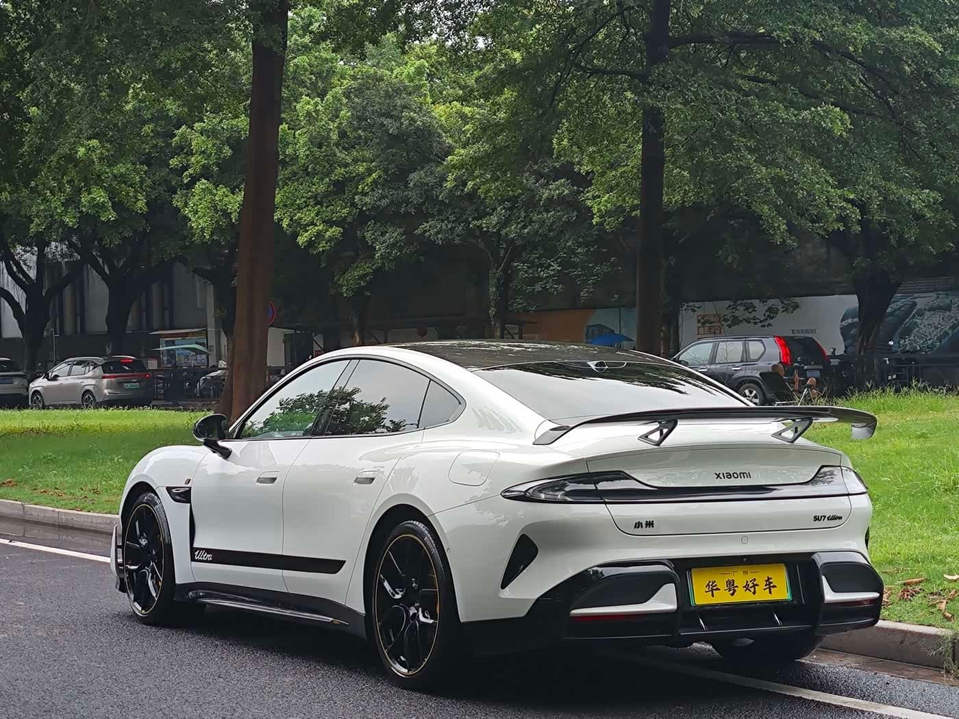2025 Xiaomi Auto Xiaomi SU7 Ultra White, 8,000 km, China export – photo 4