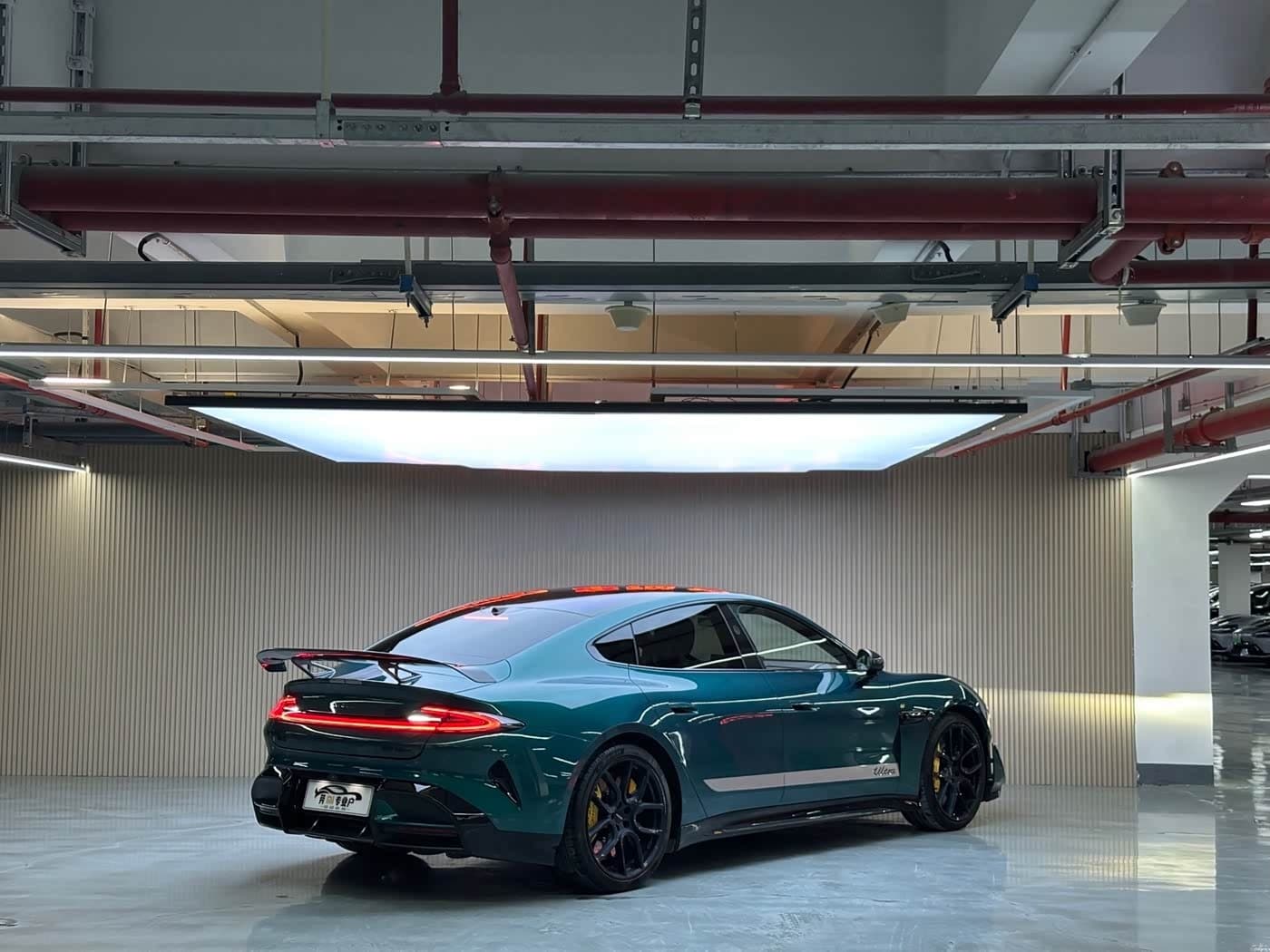 2025 Xiaomi Auto Xiaomi SU7 Ultra Green, 13,000 km, China export – photo 16