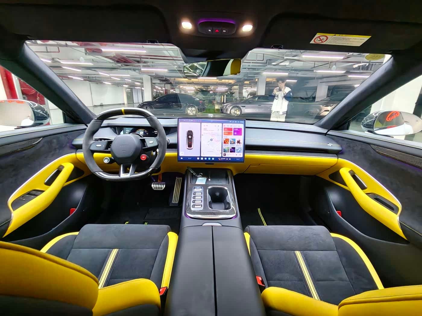2025 Xiaomi Auto Xiaomi SU7 Ultra White, 4,000 km, China export – photo 11