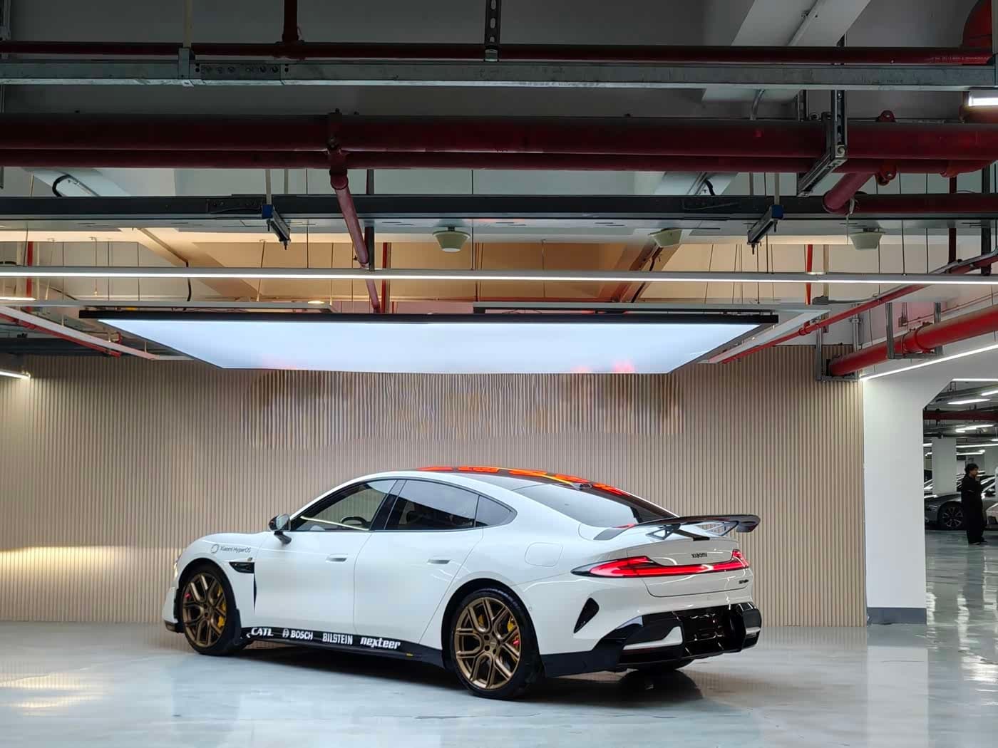 2025 Xiaomi Auto Xiaomi SU7 Ultra White, 4,000 km, China export – photo 20