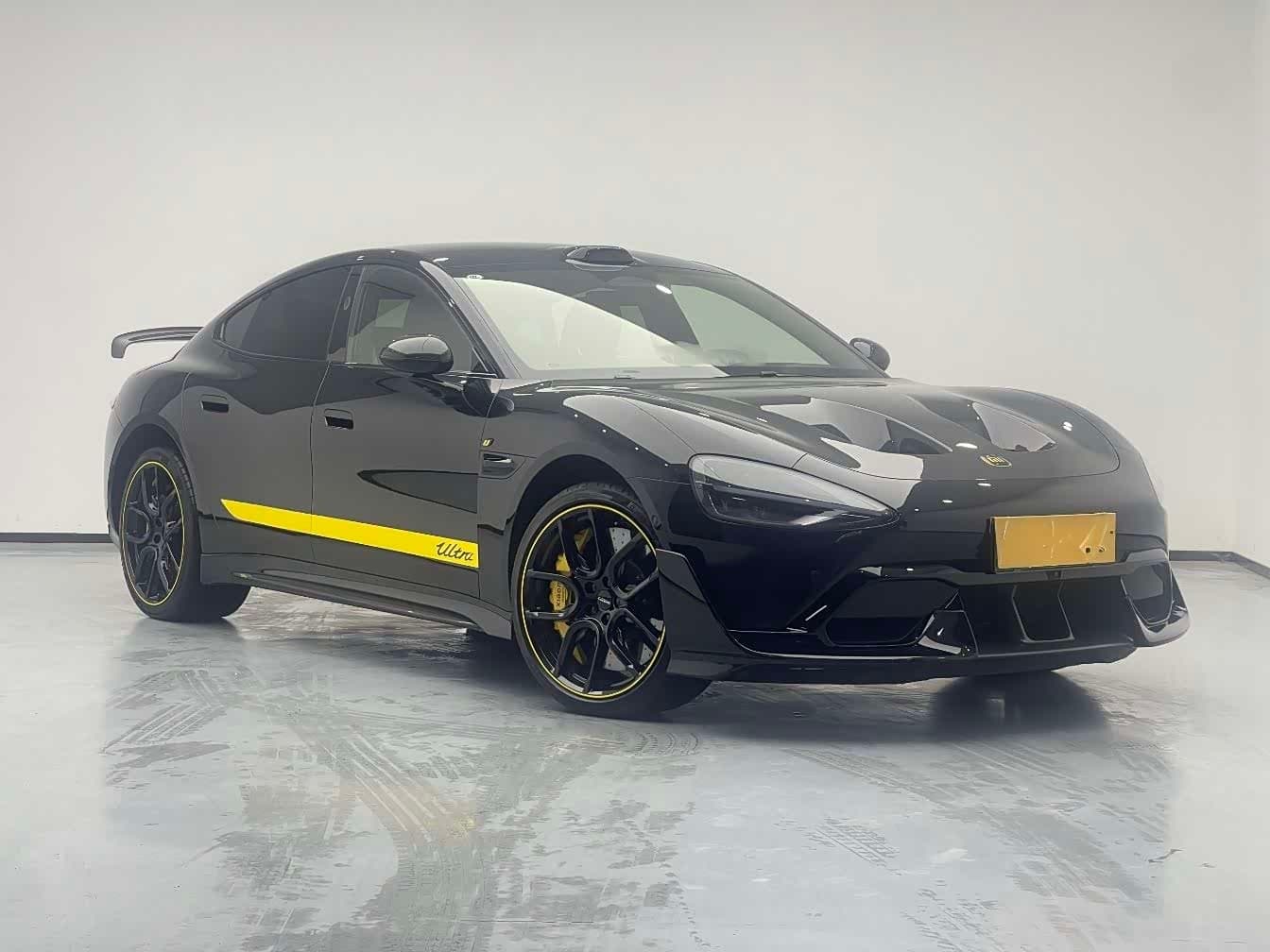 2025 Xiaomi Auto Xiaomi SU7 Ultra Black, 8,500 km, China export – photo 3