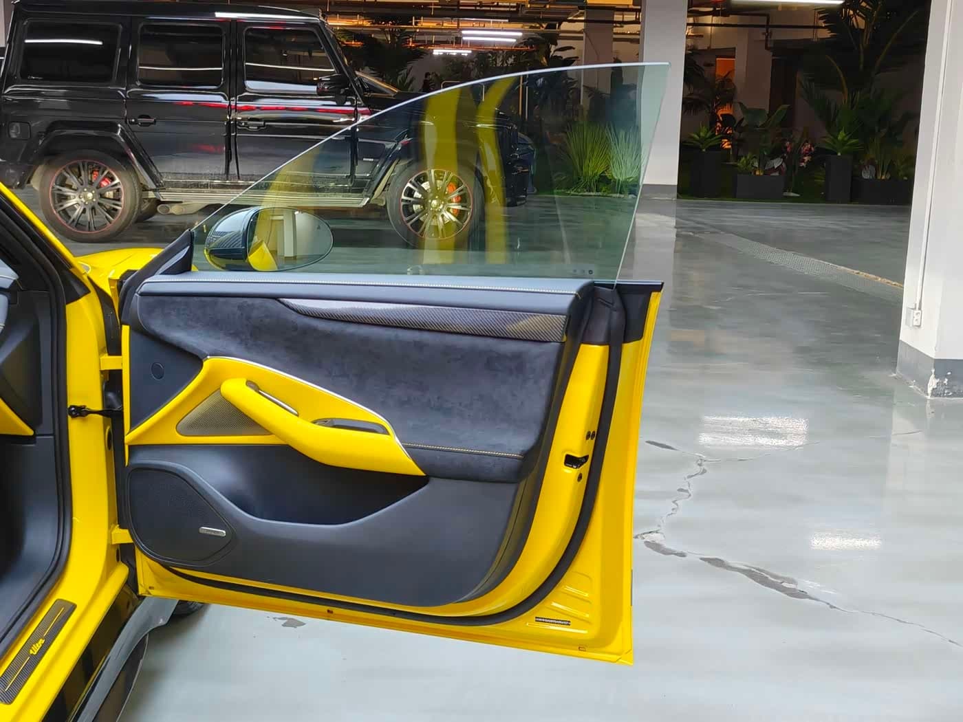 2025 Xiaomi Auto Xiaomi SU7 Ultra Yellow, 13,000 km, China export – photo 16