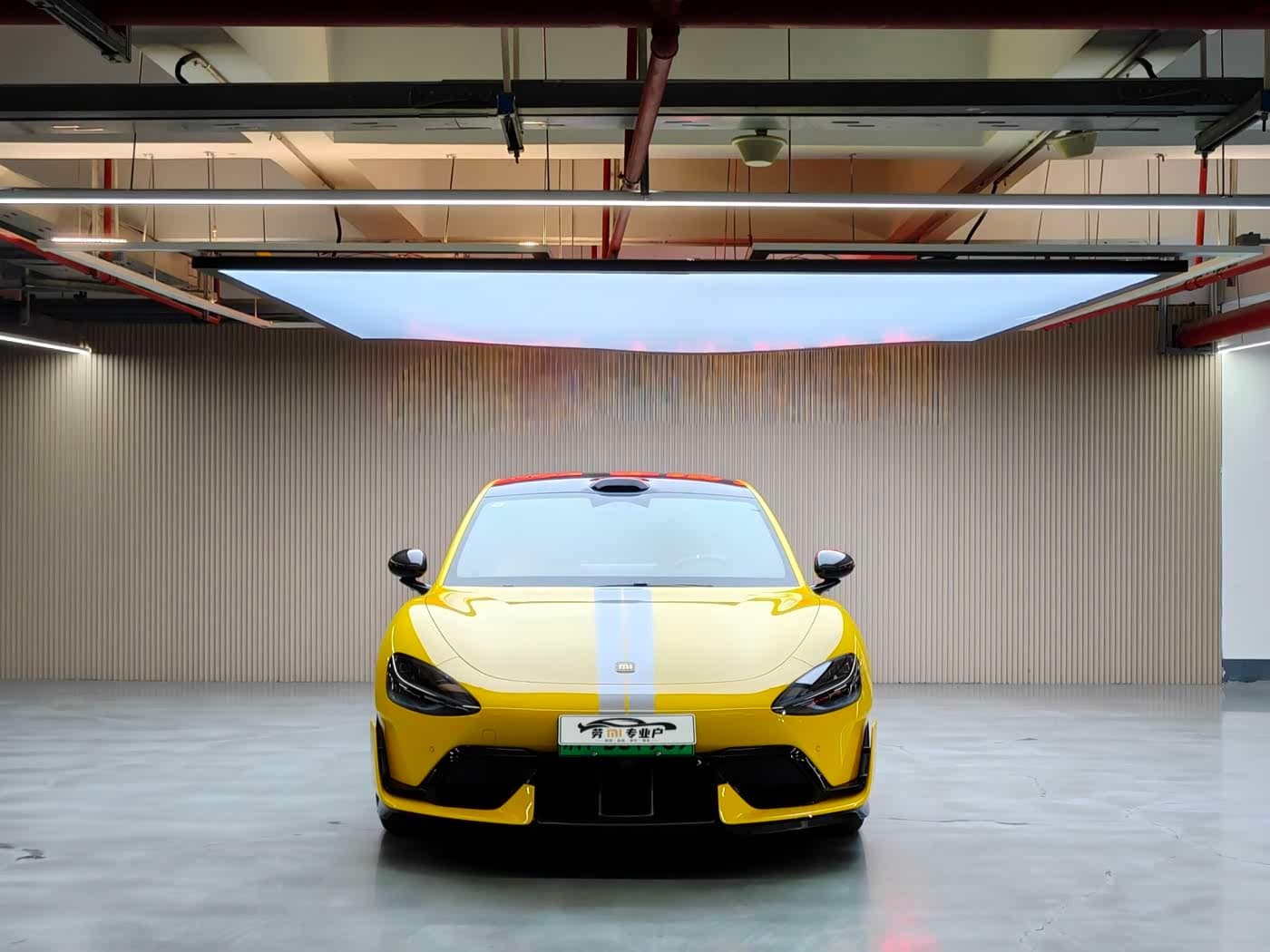 2025 Xiaomi Auto Xiaomi SU7 Ultra Yellow, 13,000 km, China export – photo 2