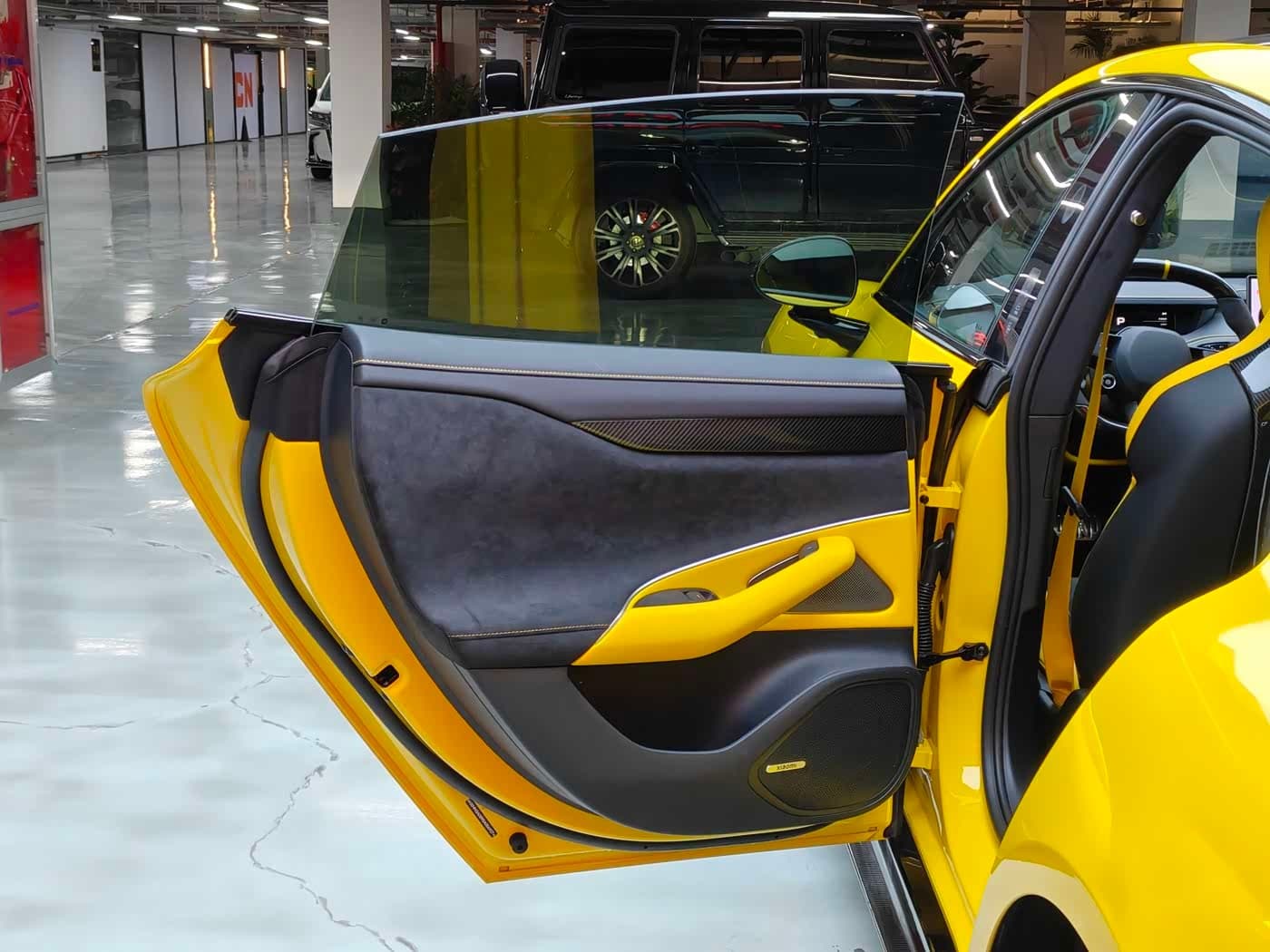 2025 Xiaomi Auto Xiaomi SU7 Ultra Yellow, 13,000 km, China export – photo 8
