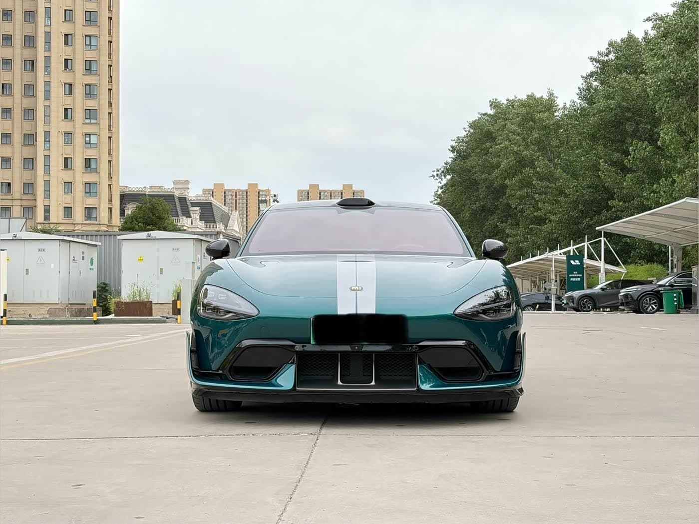 2025 Xiaomi Auto Xiaomi SU7 Ultra Green, 16,000 km, China export – photo 5
