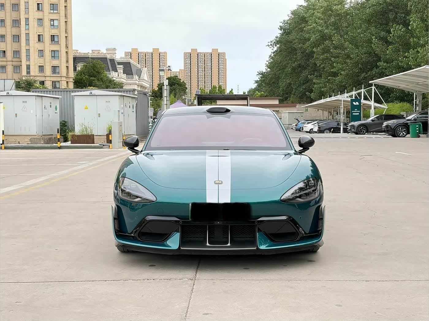 2025 Xiaomi Auto Xiaomi SU7 Ultra Green, 16,000 km, China export – photo 2