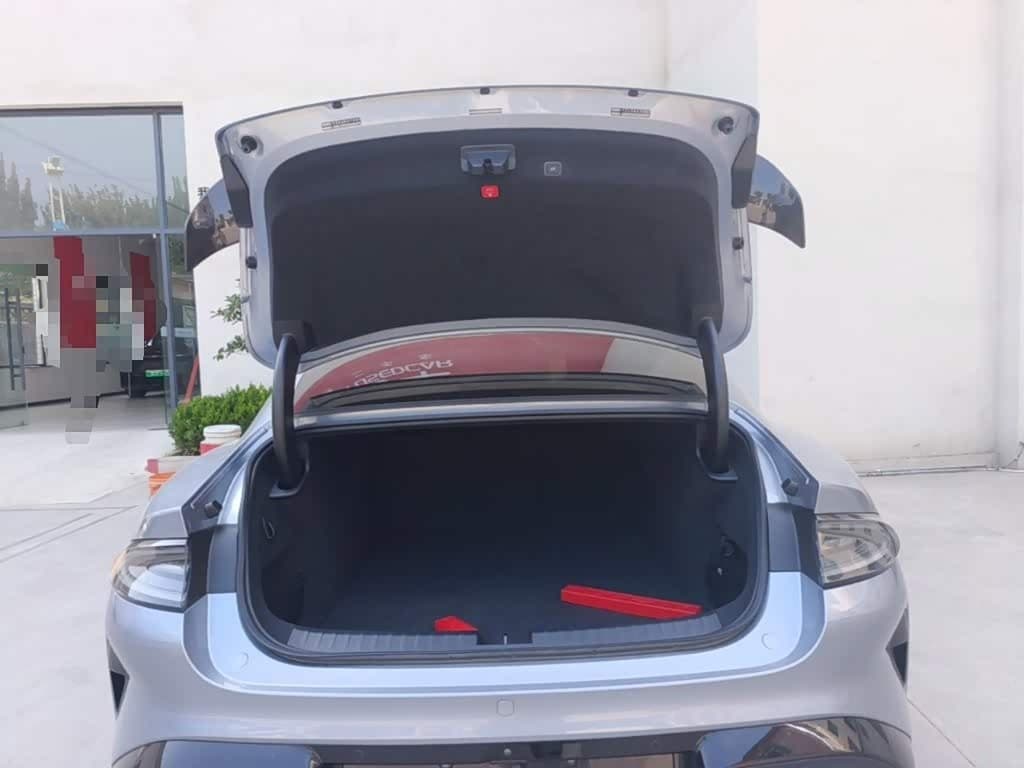2025 Xiaomi Auto Xiaomi SU7 Ultra 银灰色, 15,000 km, China export – photo 19
