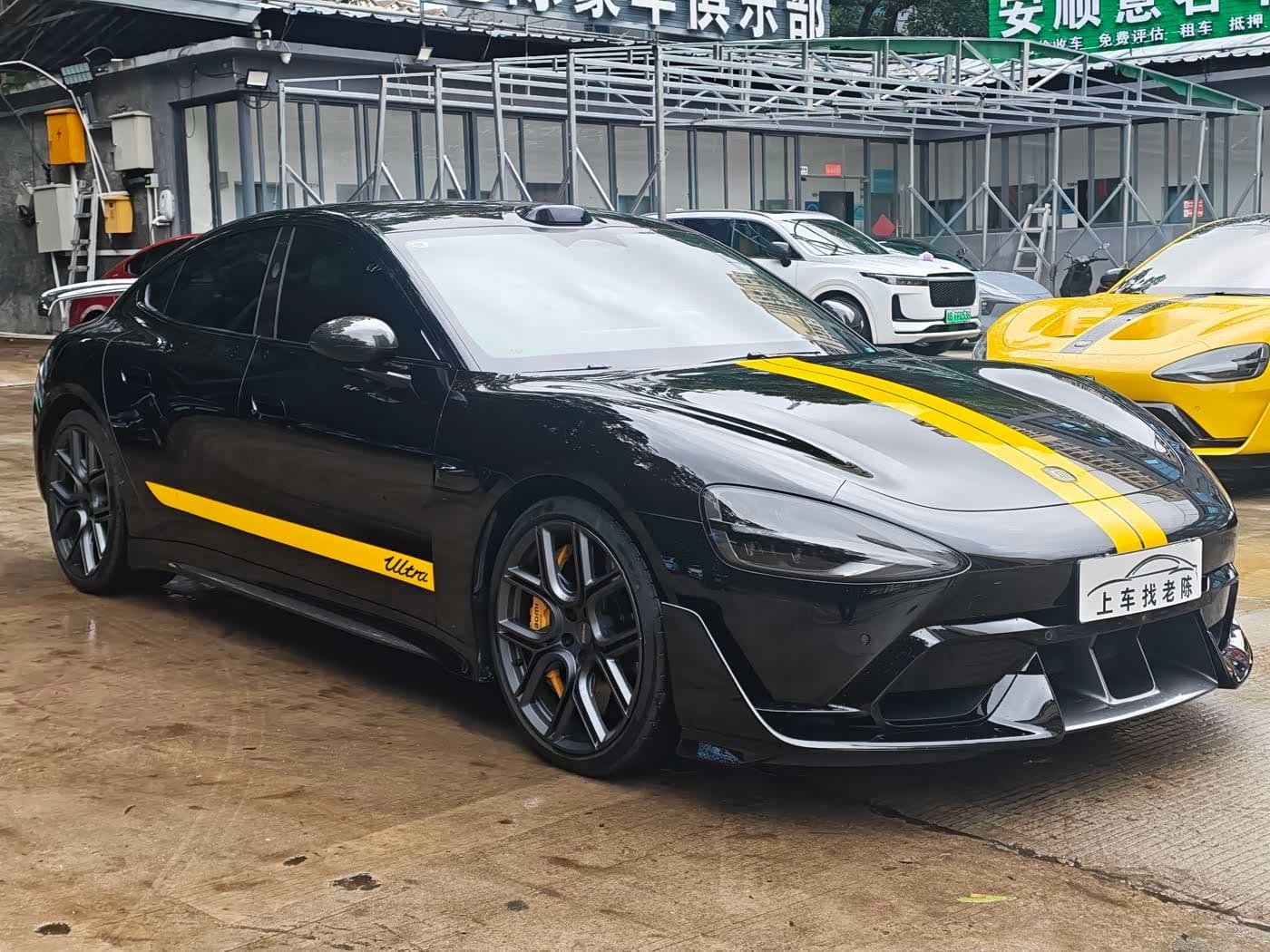 2025 Xiaomi Auto Xiaomi SU7 Ultra Black, 22,900 km, China export – photo 2