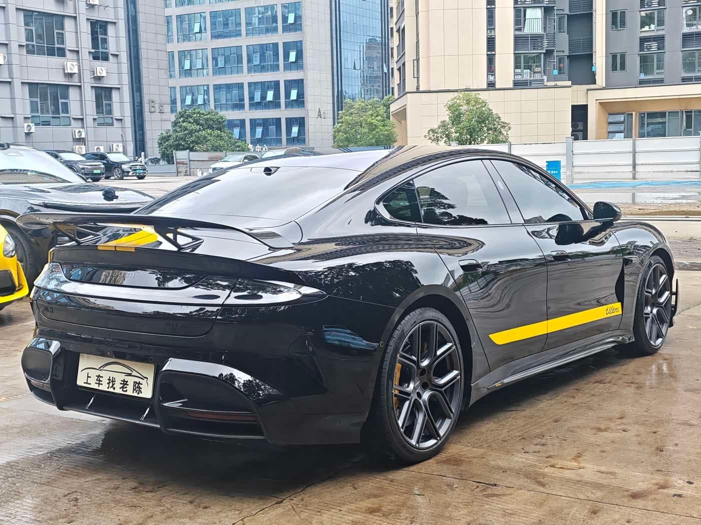 2025 Xiaomi Auto Xiaomi SU7 Ultra Black, 22,900 km, China export – photo 9