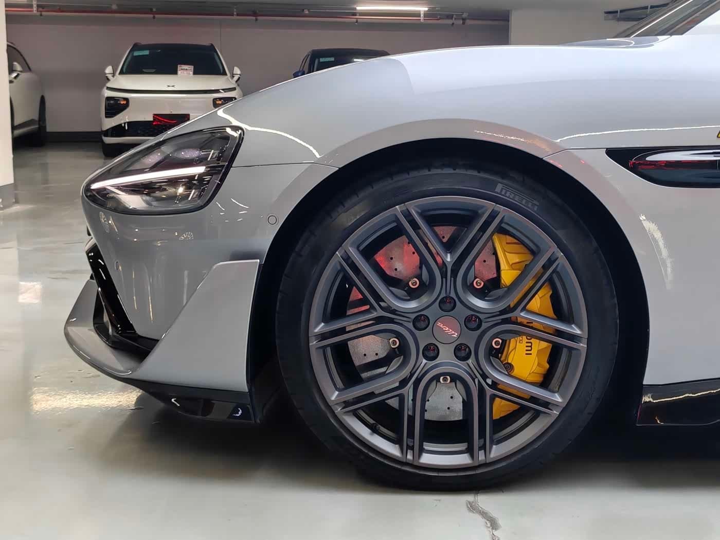 2025 Xiaomi Auto Xiaomi SU7 Ultra 银灰色, 15,000 km, China export – photo 6