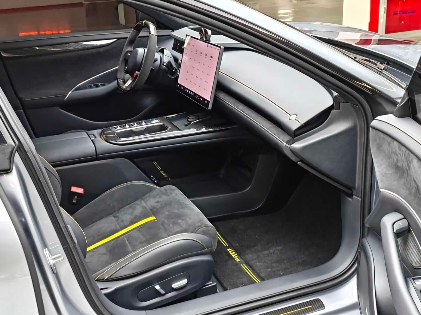 2025 Xiaomi Auto Xiaomi SU7 Ultra 银灰色, 15,000 km, China export – photo 18