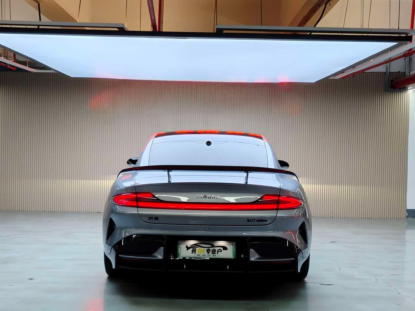 2025 Xiaomi Auto Xiaomi SU7 Ultra 银灰色, 15,000 km, China export – photo 20