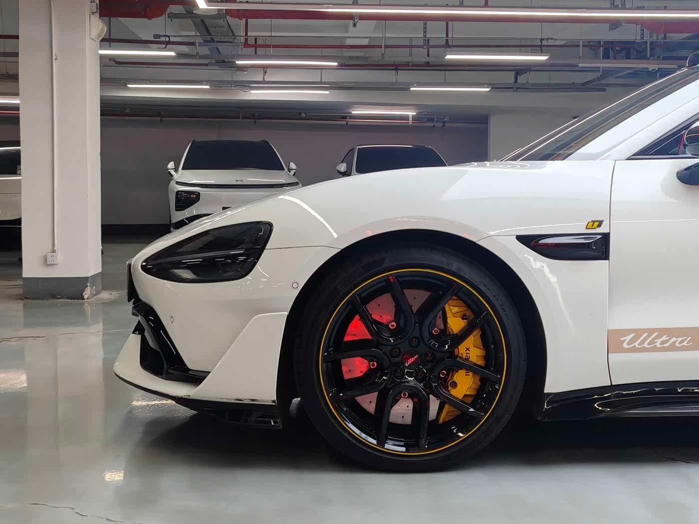 2025 Xiaomi Auto Xiaomi SU7 Ultra White, 22,000 km, China export – photo 5