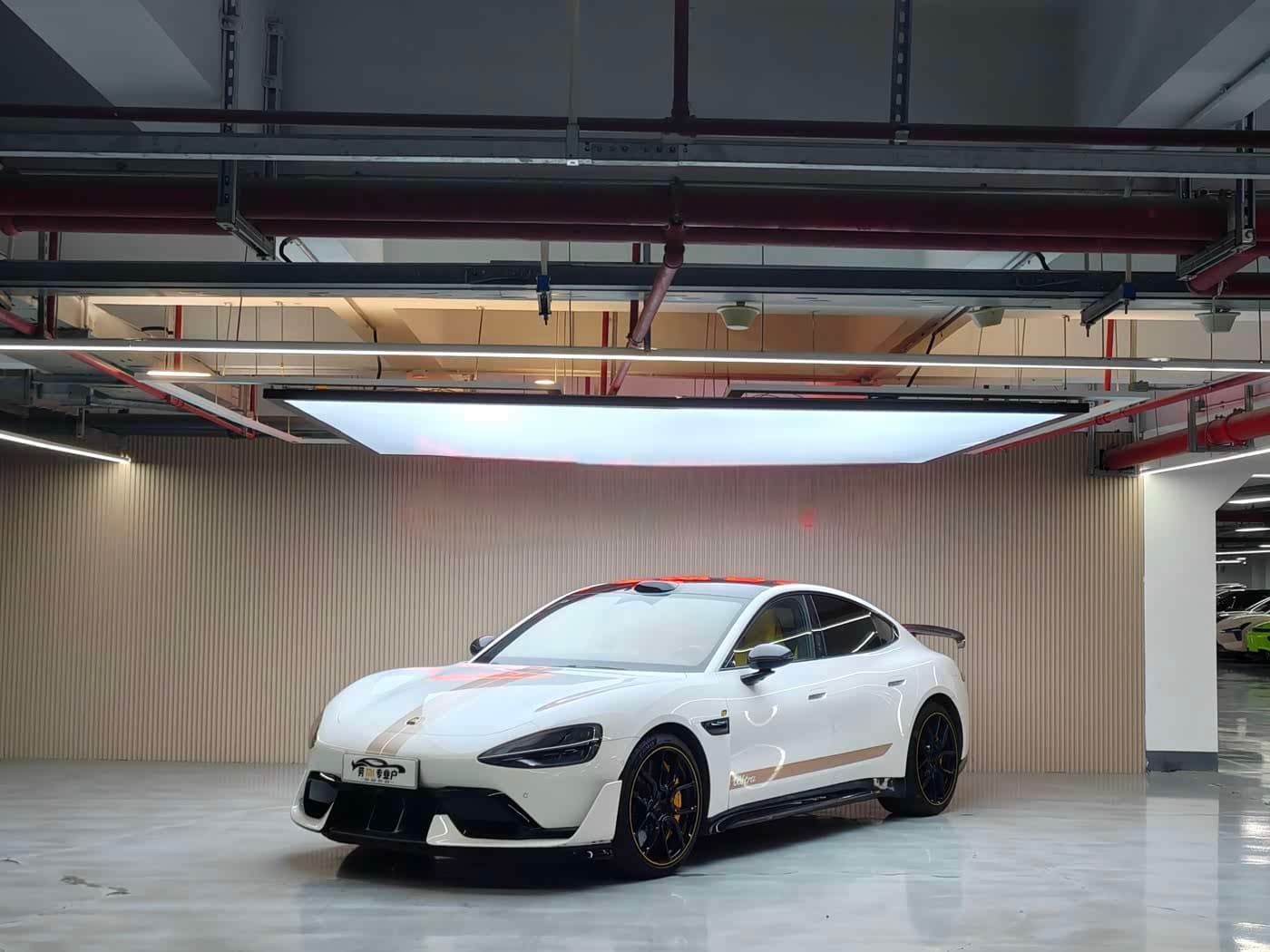 2025 Xiaomi Auto Xiaomi SU7 Ultra White, 22,000 km, China export – photo 1