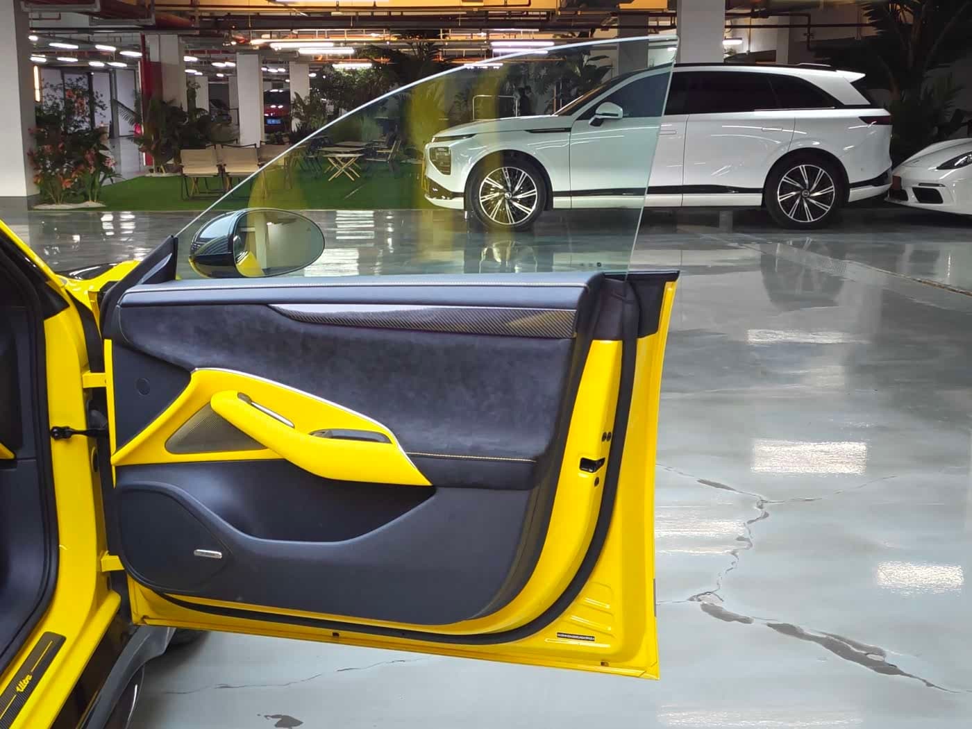 2025 Xiaomi Auto Xiaomi SU7 Ultra Yellow, 8,000 km, China export – photo 15