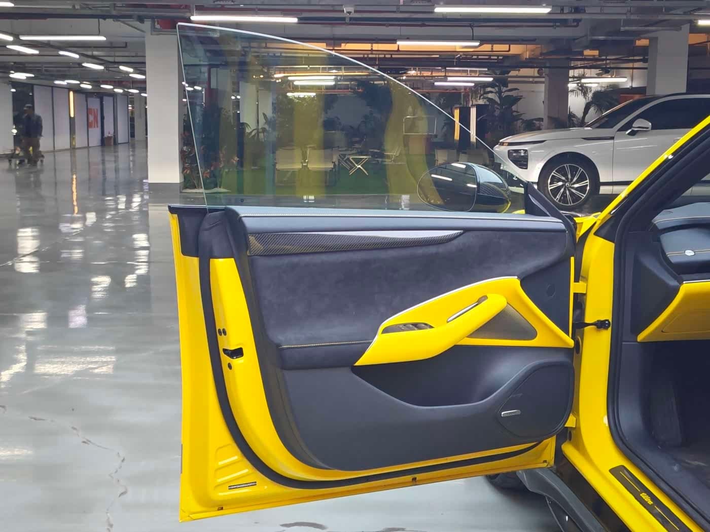 2025 Xiaomi Auto Xiaomi SU7 Ultra Yellow, 8,000 km, China export – photo 6
