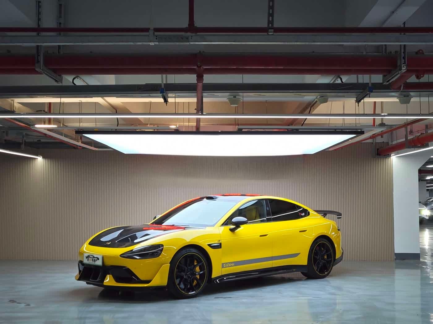 2025 Xiaomi Auto Xiaomi SU7 Ultra Yellow, 8,000 km, China export – photo 1