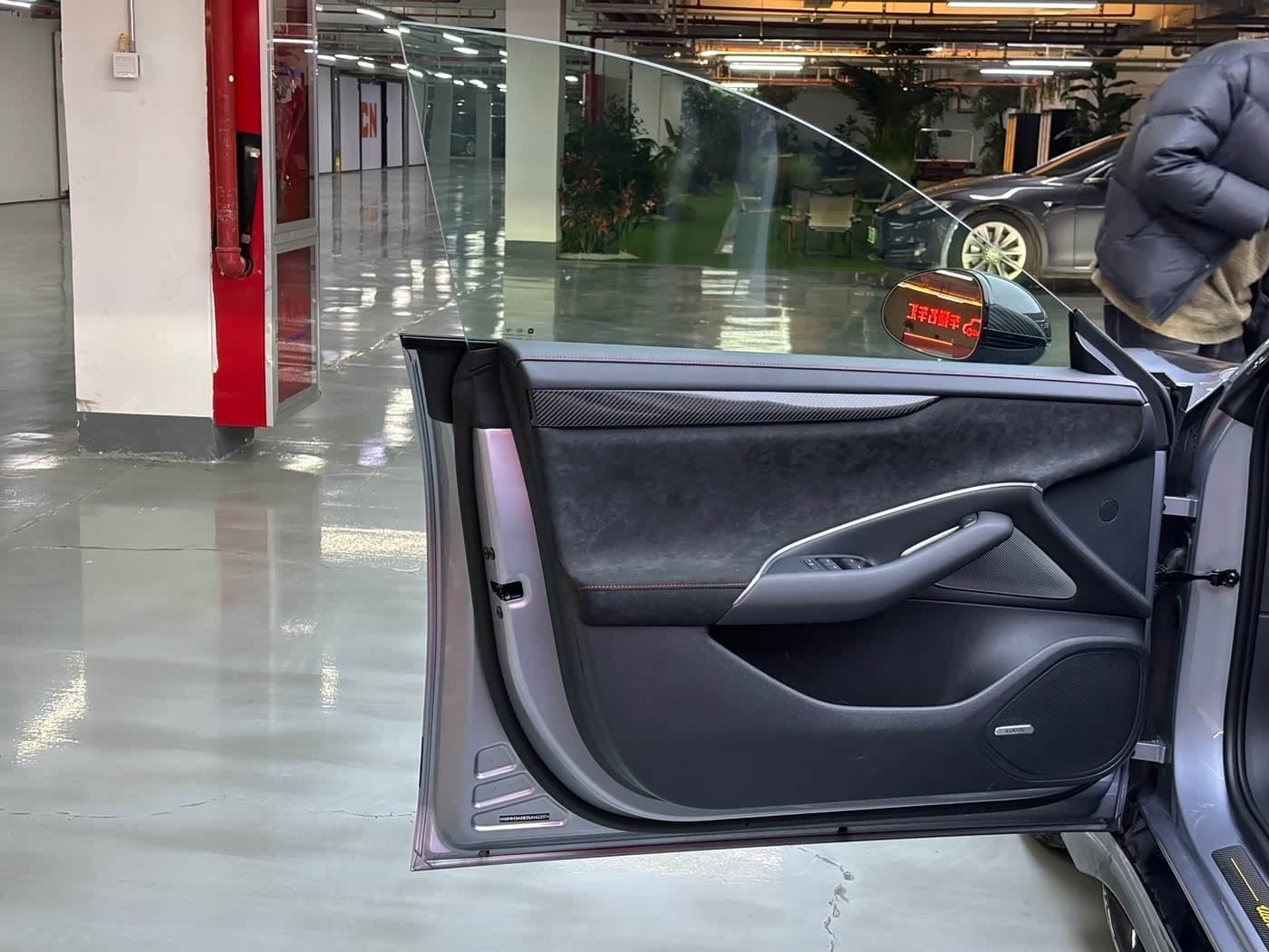2025 Xiaomi Auto Xiaomi SU7 Ultra 银灰色, 2,000 km, China export – photo 6