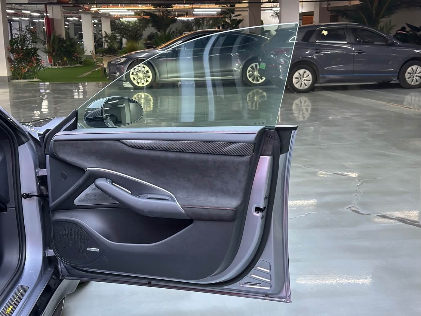 2025 Xiaomi Auto Xiaomi SU7 Ultra 银灰色, 2,000 km, China export – photo 16