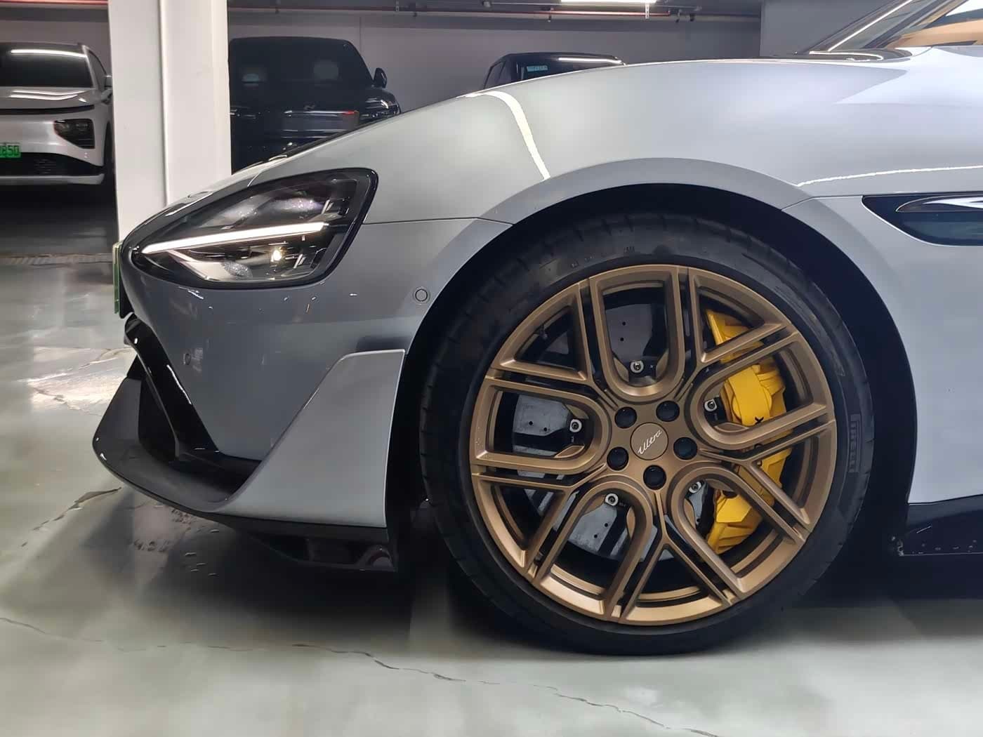 2025 Xiaomi Auto Xiaomi SU7 Ultra 银灰色, 12,000 km, China export – photo 5