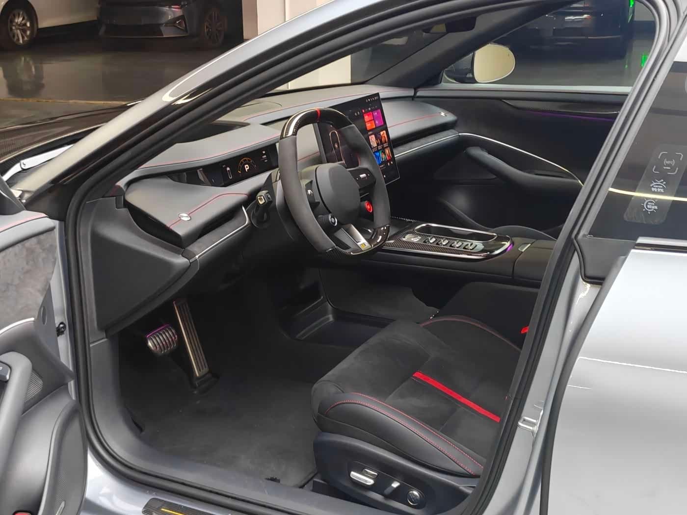 2025 Xiaomi Auto Xiaomi SU7 Ultra 银灰色, 12,000 km, China export – photo 8
