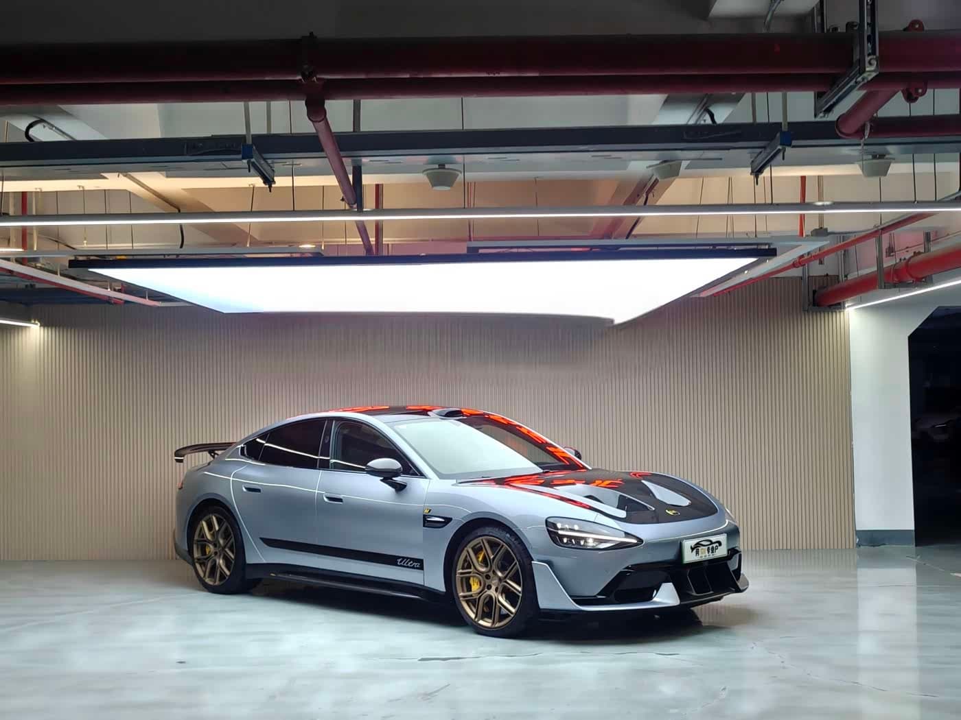2025 Xiaomi Auto Xiaomi SU7 Ultra 银灰色, 12,000 km, China export – photo 3