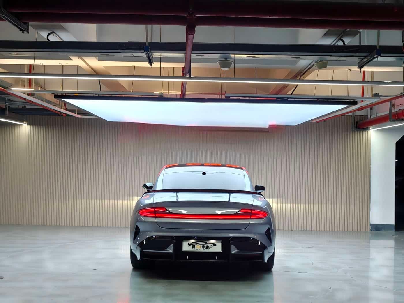 2025 Xiaomi Auto Xiaomi SU7 Ultra 银灰色, 12,000 km, China export – photo 20