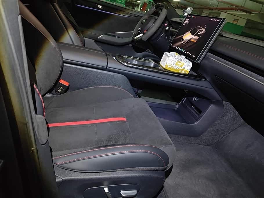 2025 Xiaomi Auto Xiaomi SU7 Ultra 银灰色, 28,700 km, China export – photo 8
