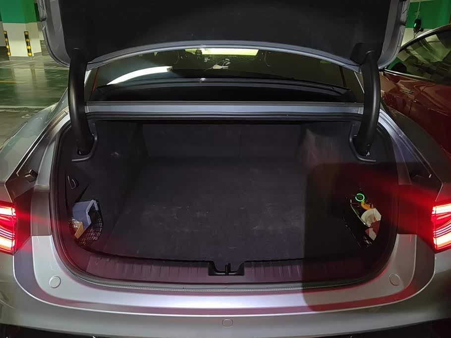 2025 Xiaomi Auto Xiaomi SU7 Ultra 银灰色, 28,700 km, China export – photo 4