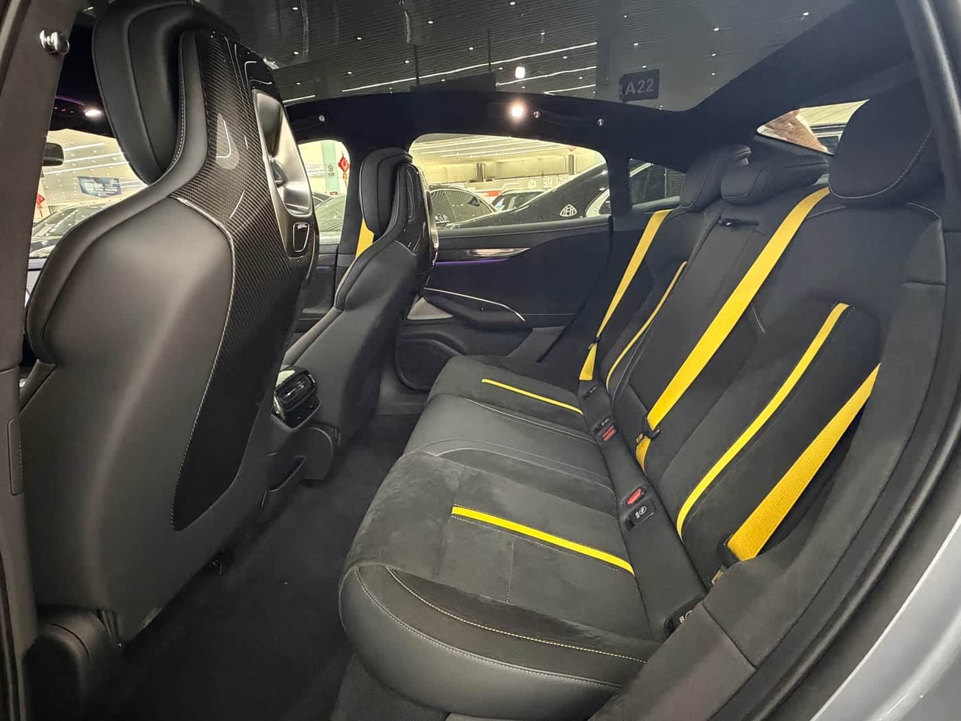 2025 Xiaomi Auto Xiaomi SU7 Ultra 银灰色, 16,000 km, China export – photo 9