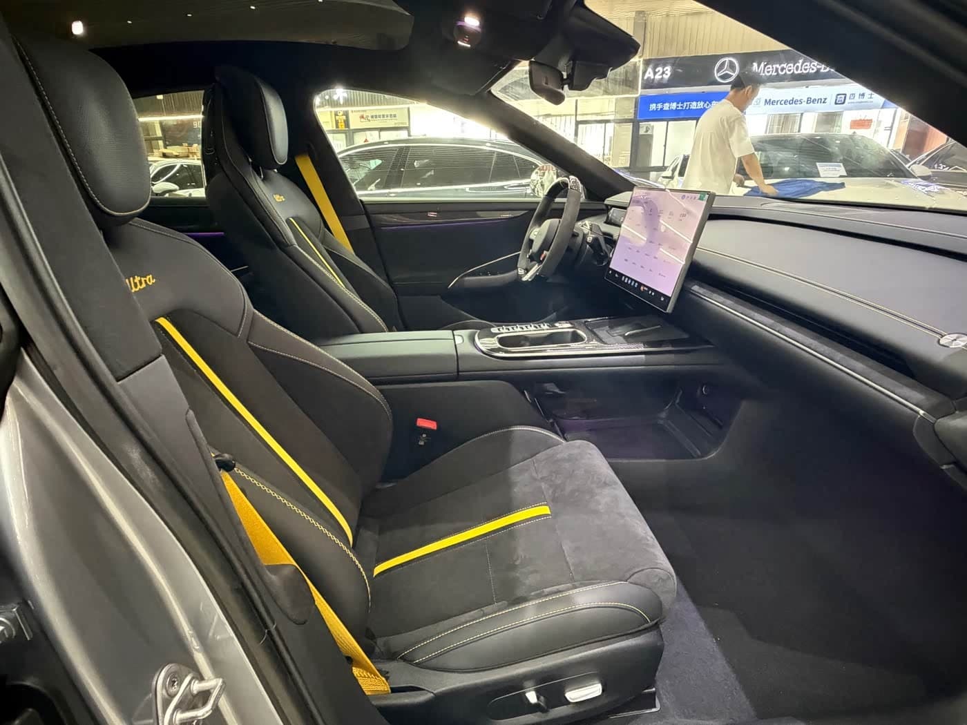 2025 Xiaomi Auto Xiaomi SU7 Ultra 银灰色, 16,000 km, China export – photo 13