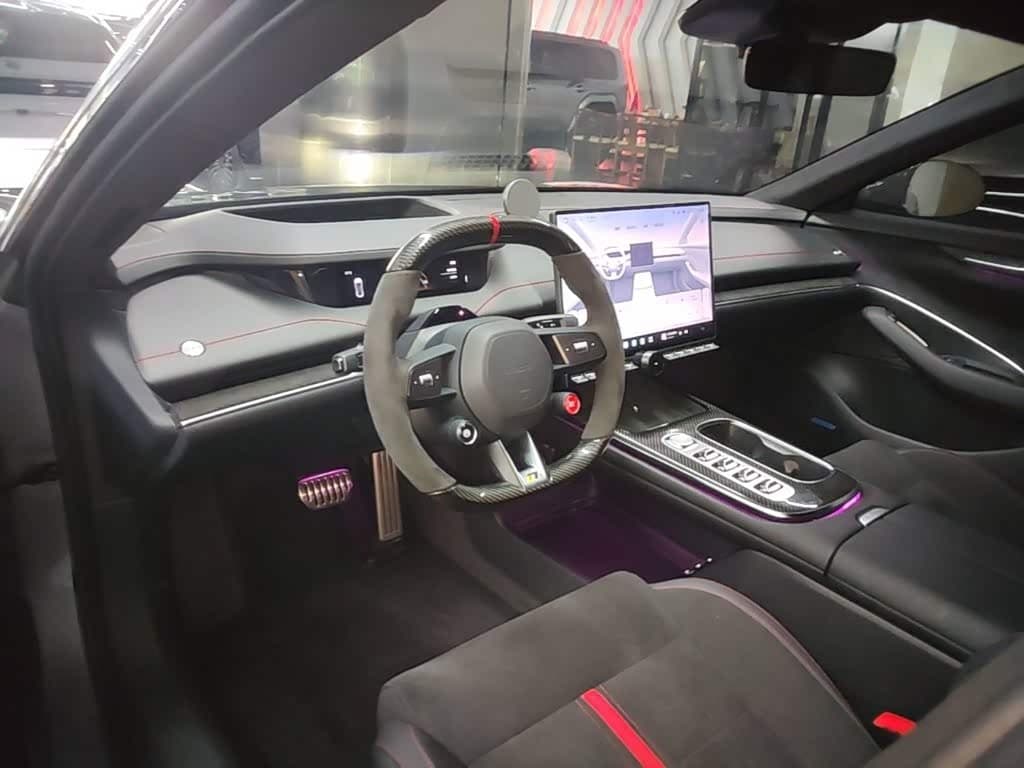 2025 Xiaomi Auto Xiaomi SU7 Ultra 银灰色, 9,900 km, China export – photo 10
