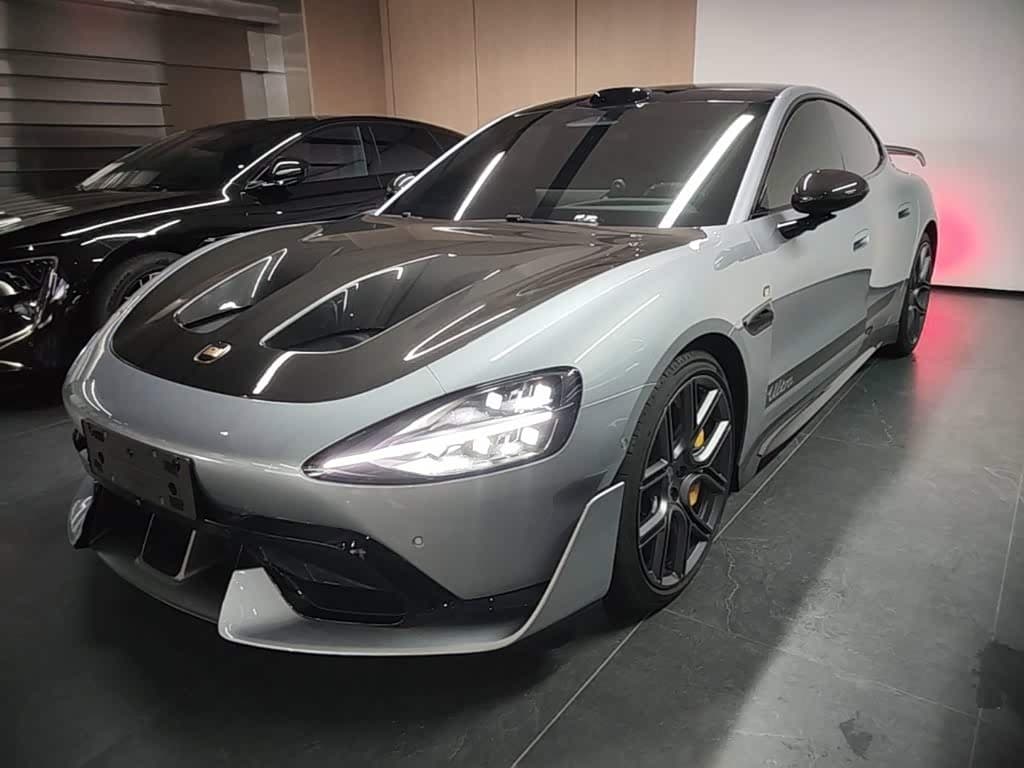 2025 Xiaomi Auto Xiaomi SU7 Ultra 银灰色, 9,900 km, China export – photo 2