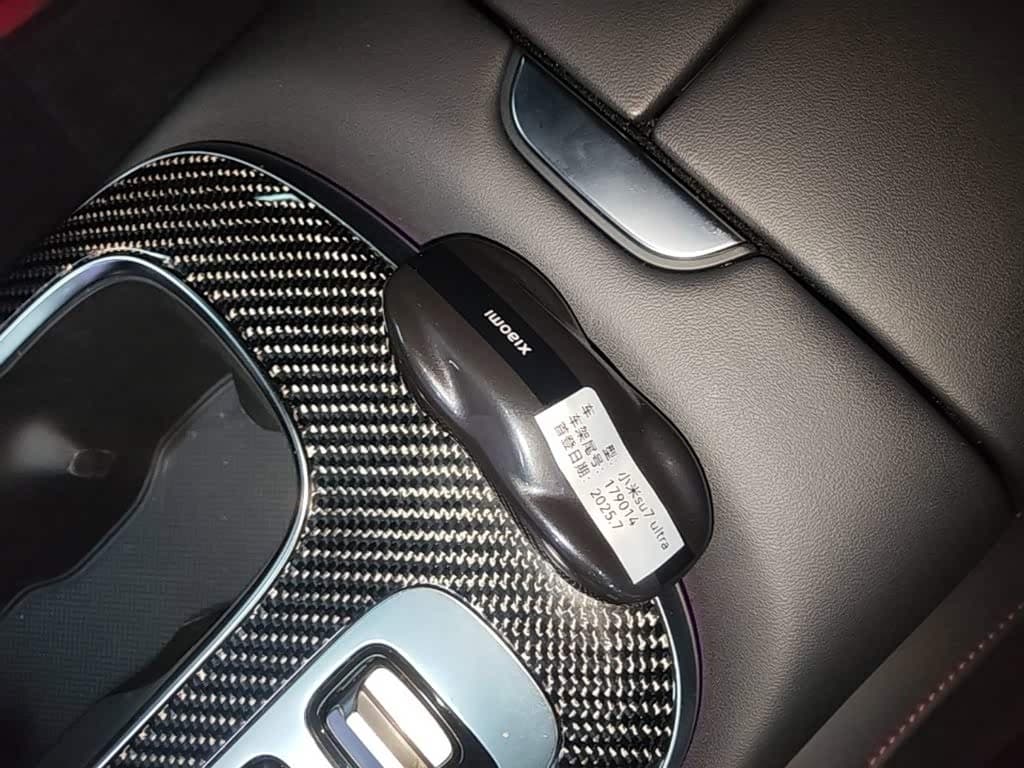 2025 Xiaomi Auto Xiaomi SU7 Ultra 银灰色, 9,900 km, China export – photo 9