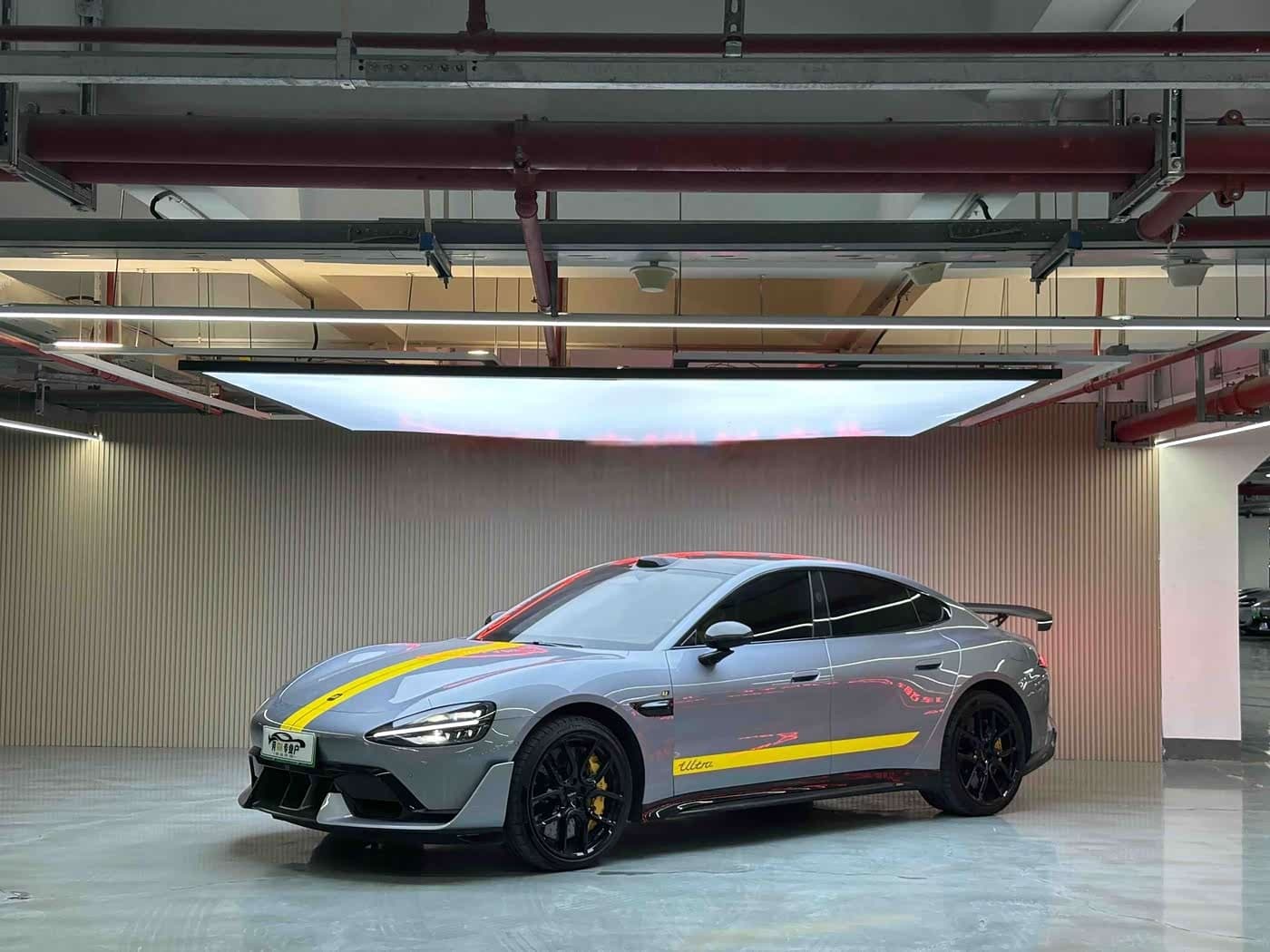 2025 Xiaomi Auto Xiaomi SU7 Ultra 银灰色, 7,000 km, China export – photo 1