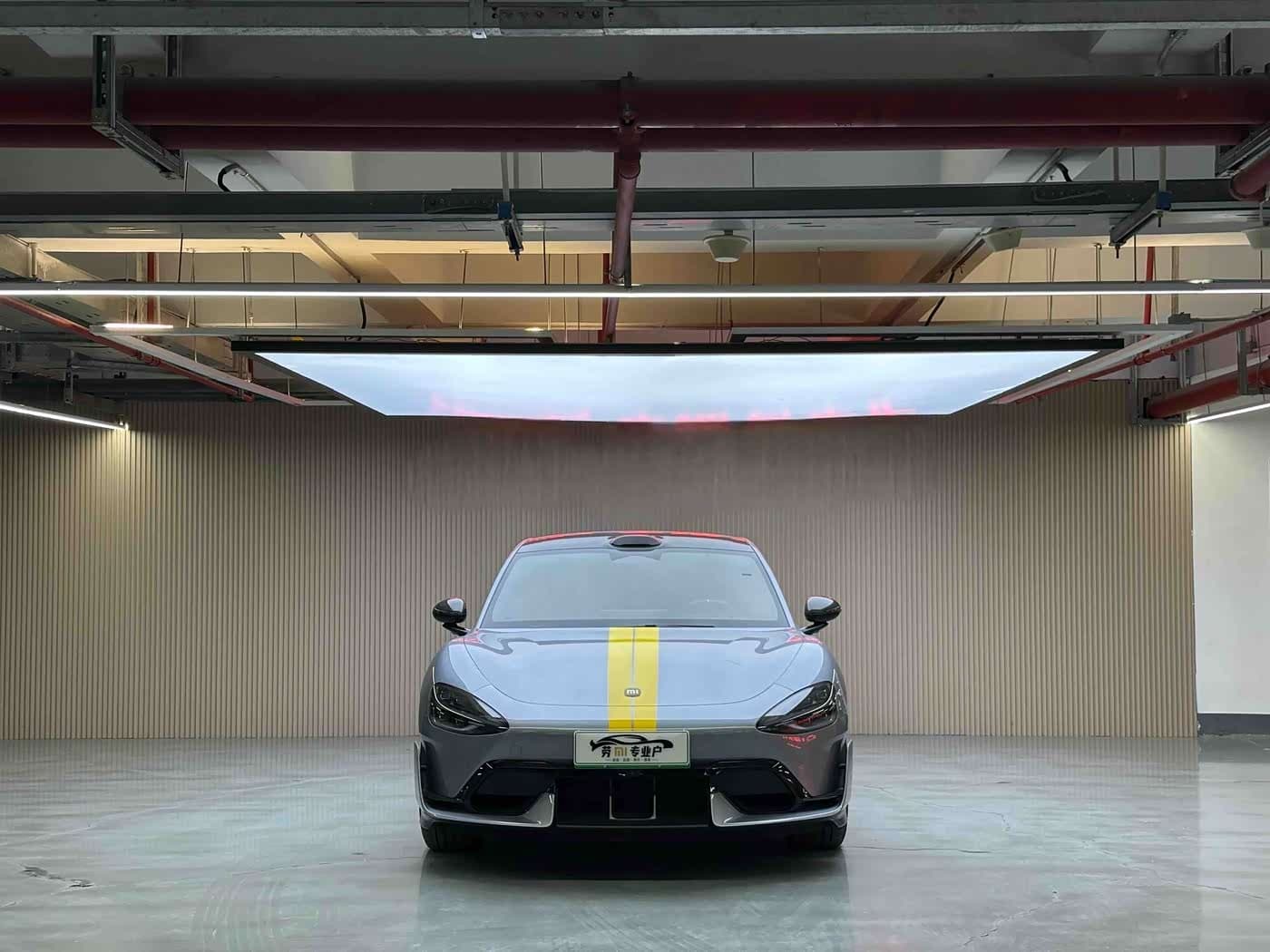 2025 Xiaomi Auto Xiaomi SU7 Ultra 银灰色, 7,000 km, China export – photo 2