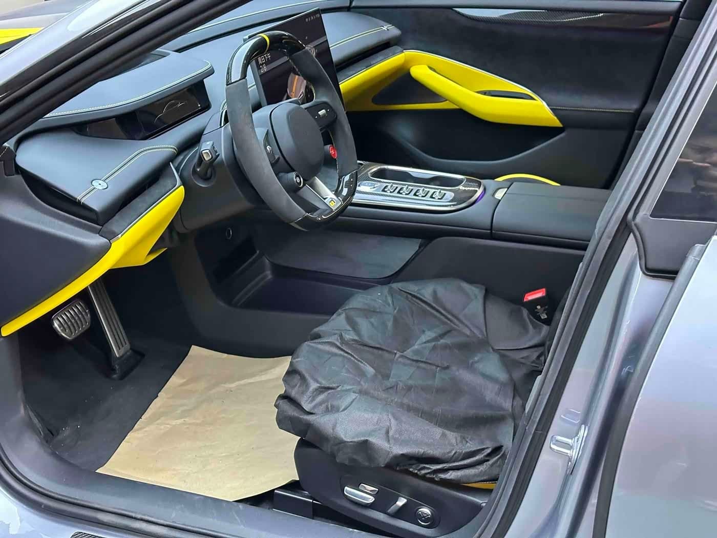2025 Xiaomi Auto Xiaomi SU7 Ultra 银灰色, 7,000 km, China export – photo 6