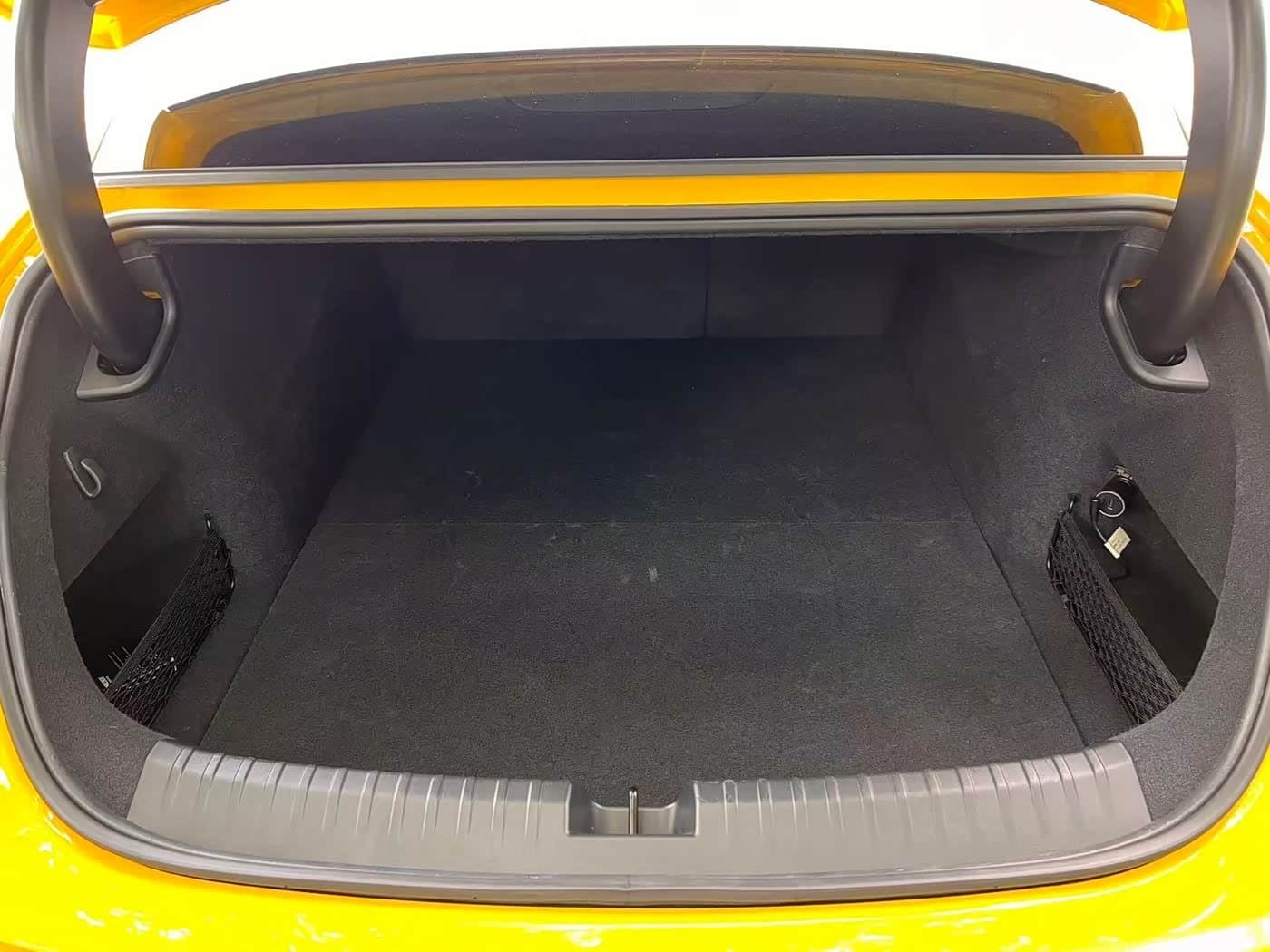 2025 Xiaomi Auto Xiaomi SU7 Ultra Yellow, 4,800 km, China export – photo 13