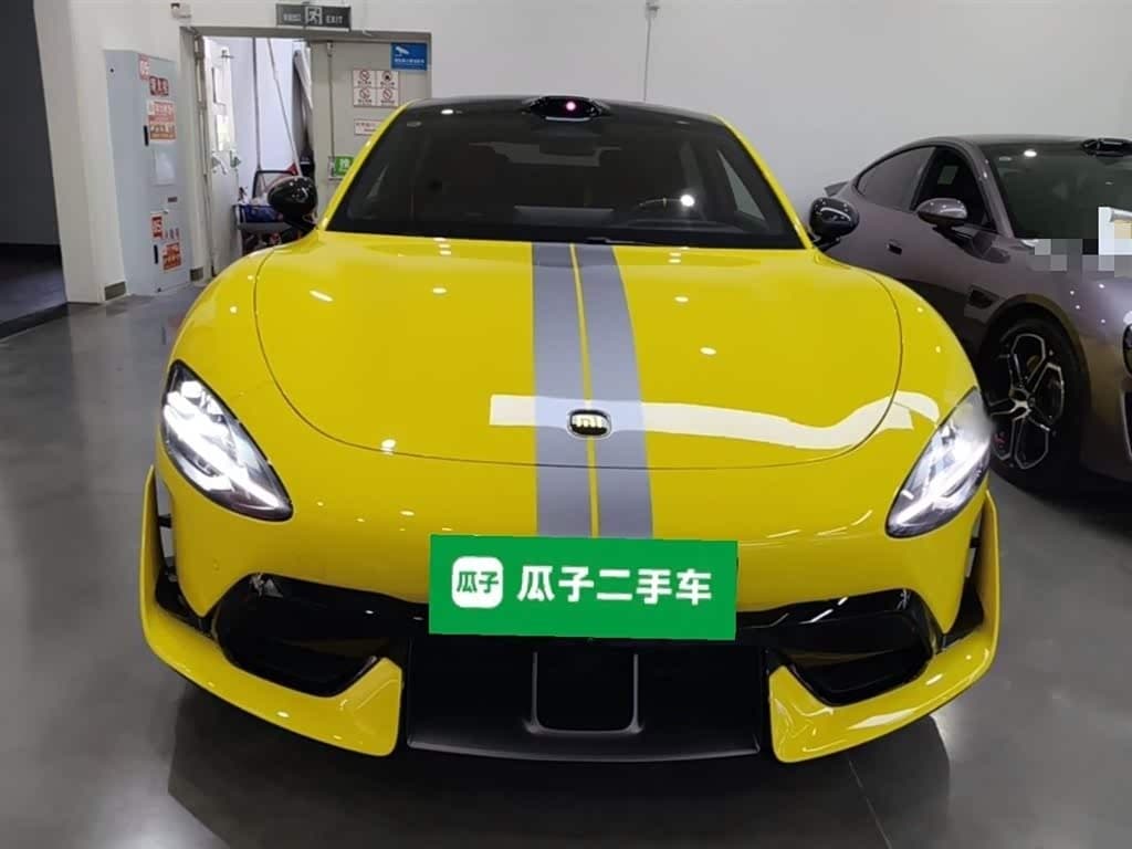 2025 Xiaomi Auto Xiaomi SU7 Ultra Yellow, 16,300 km, China export – photo 3