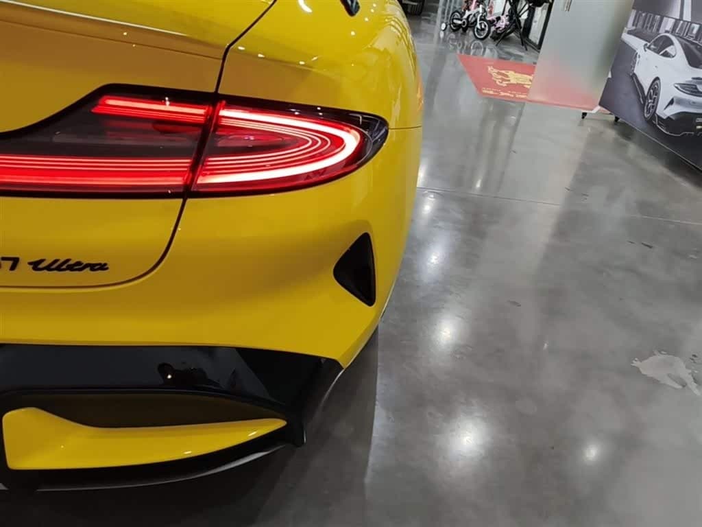 2025 Xiaomi Auto Xiaomi SU7 Ultra Yellow, 16,300 km, China export – photo 7