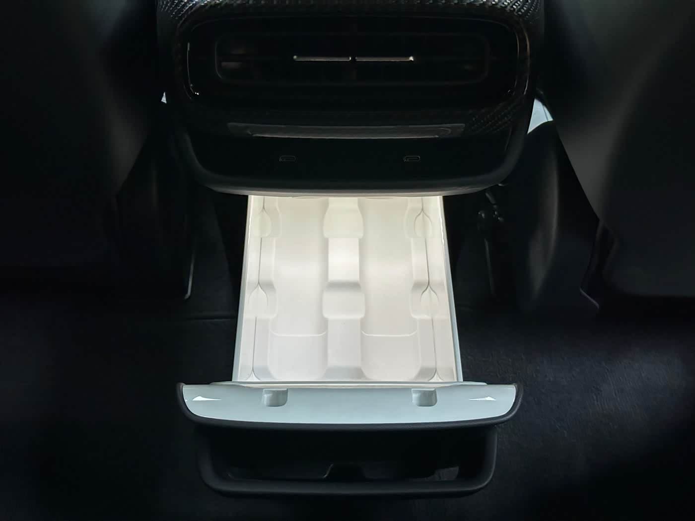 2025 Xiaomi Auto Xiaomi SU7 Ultra Yellow, 7,000 km, China export – photo 14