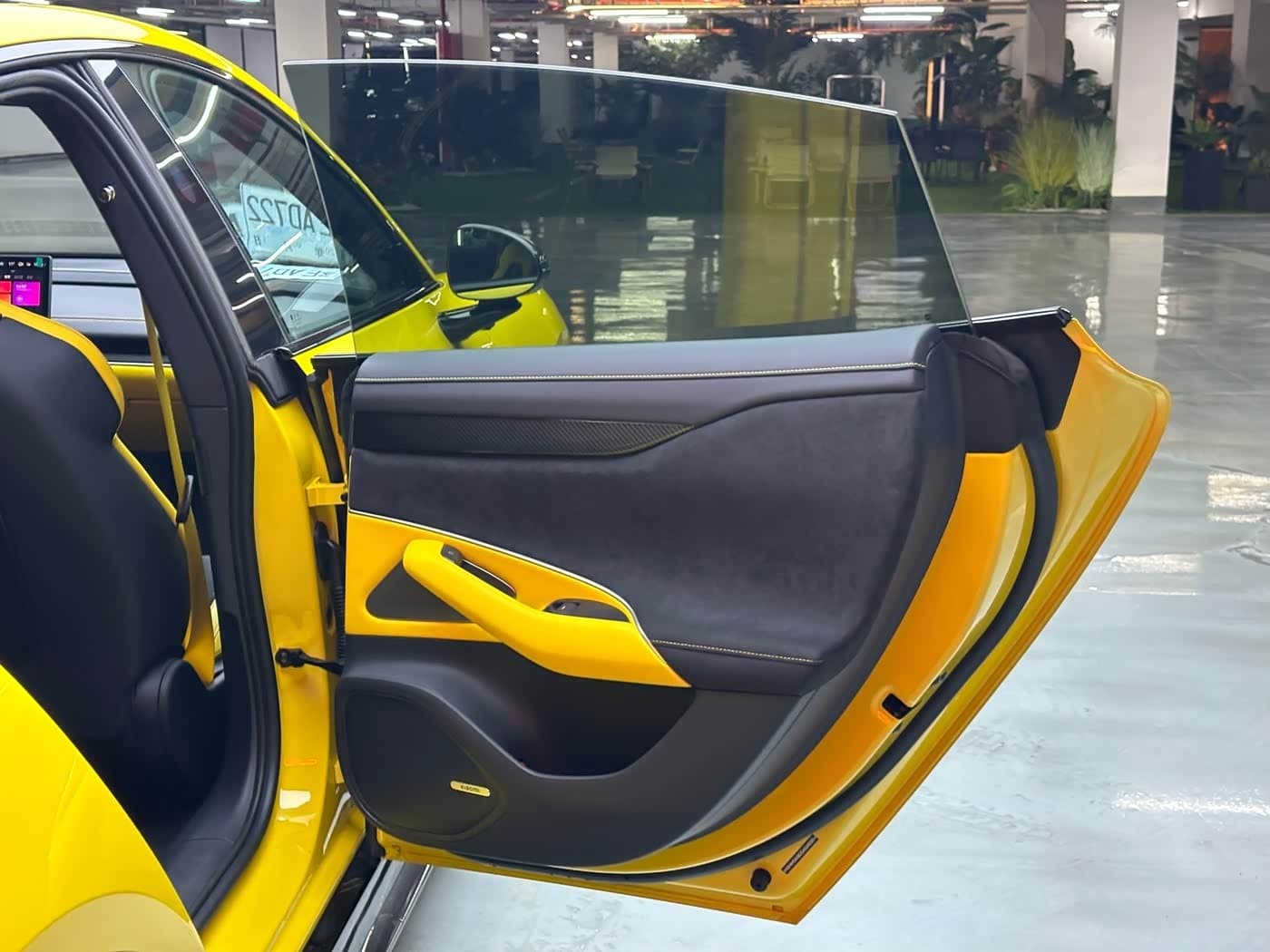 2025 Xiaomi Auto Xiaomi SU7 Ultra Yellow, 7,000 km, China export – photo 10