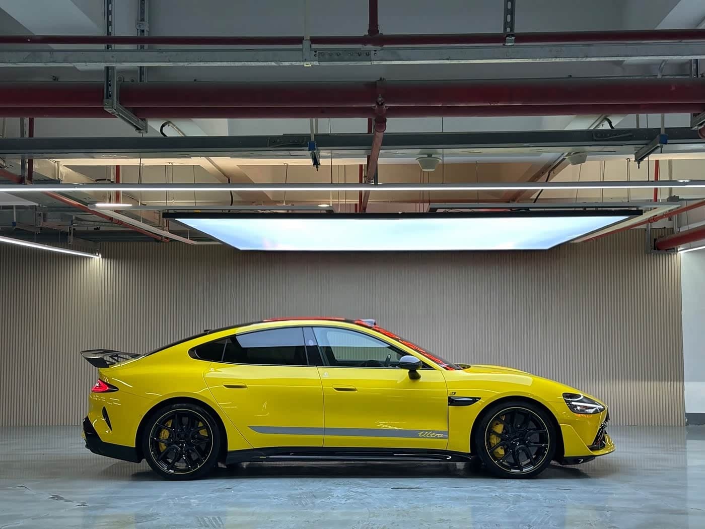 2025 Xiaomi Auto Xiaomi SU7 Ultra Yellow, 7,000 km, China export – photo 4