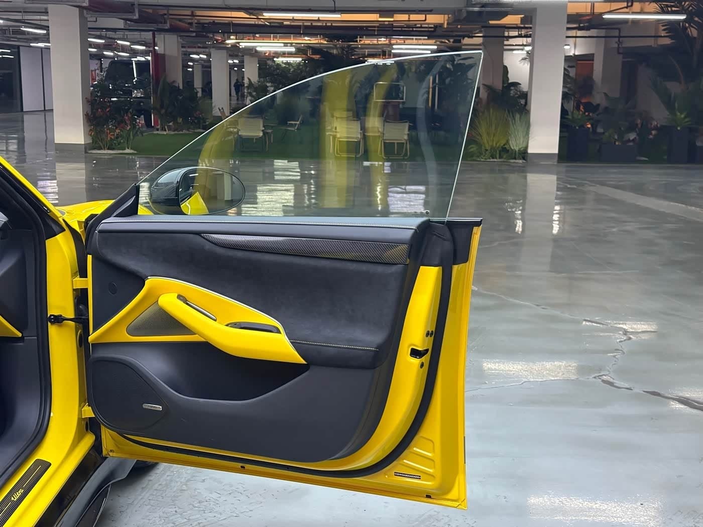2025 Xiaomi Auto Xiaomi SU7 Ultra Yellow, 7,000 km, China export – photo 12