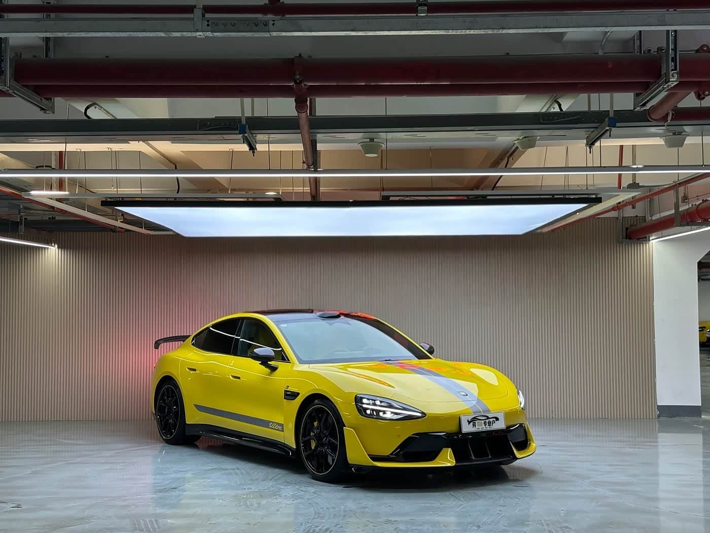 2025 Xiaomi Auto Xiaomi SU7 Ultra Yellow, 7,000 km, China export – photo 3