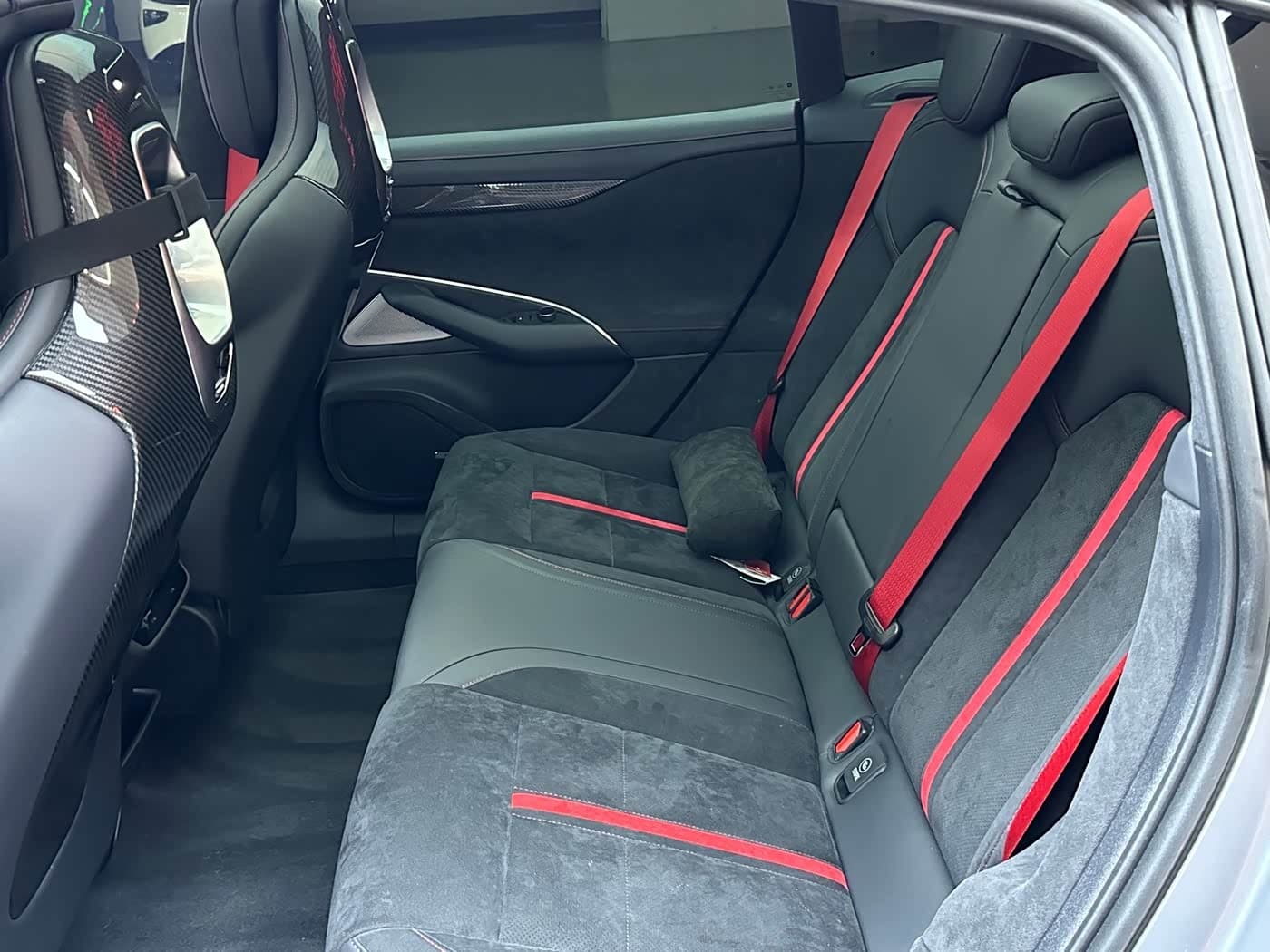 2025 Xiaomi Auto Xiaomi SU7 Ultra 银灰色, 4,000 km, China export – photo 6