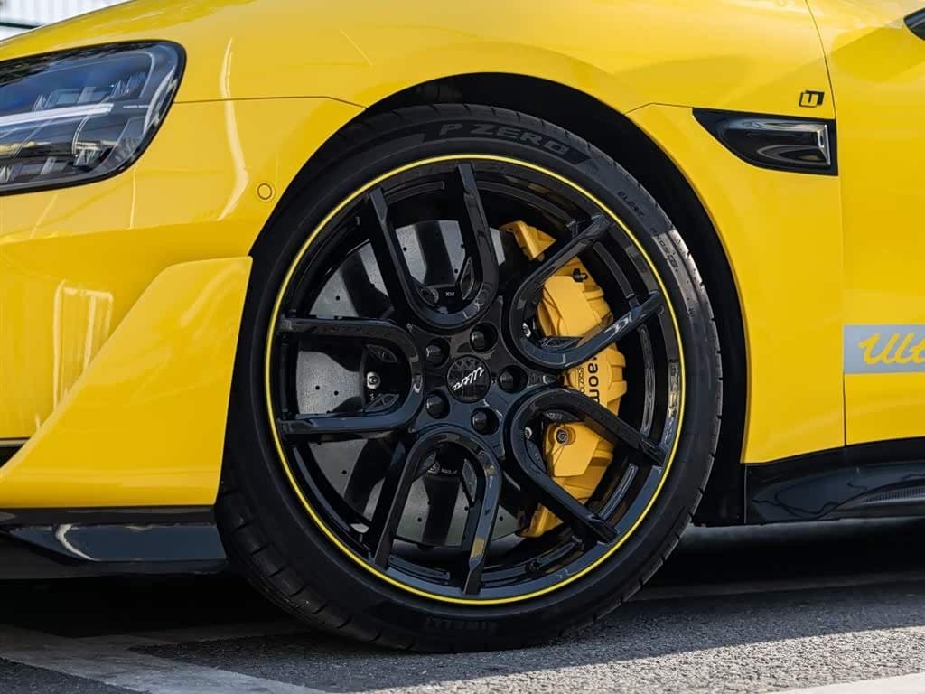 2025 Xiaomi Auto Xiaomi SU7 Ultra Yellow, 9,400 km, China export – photo 8