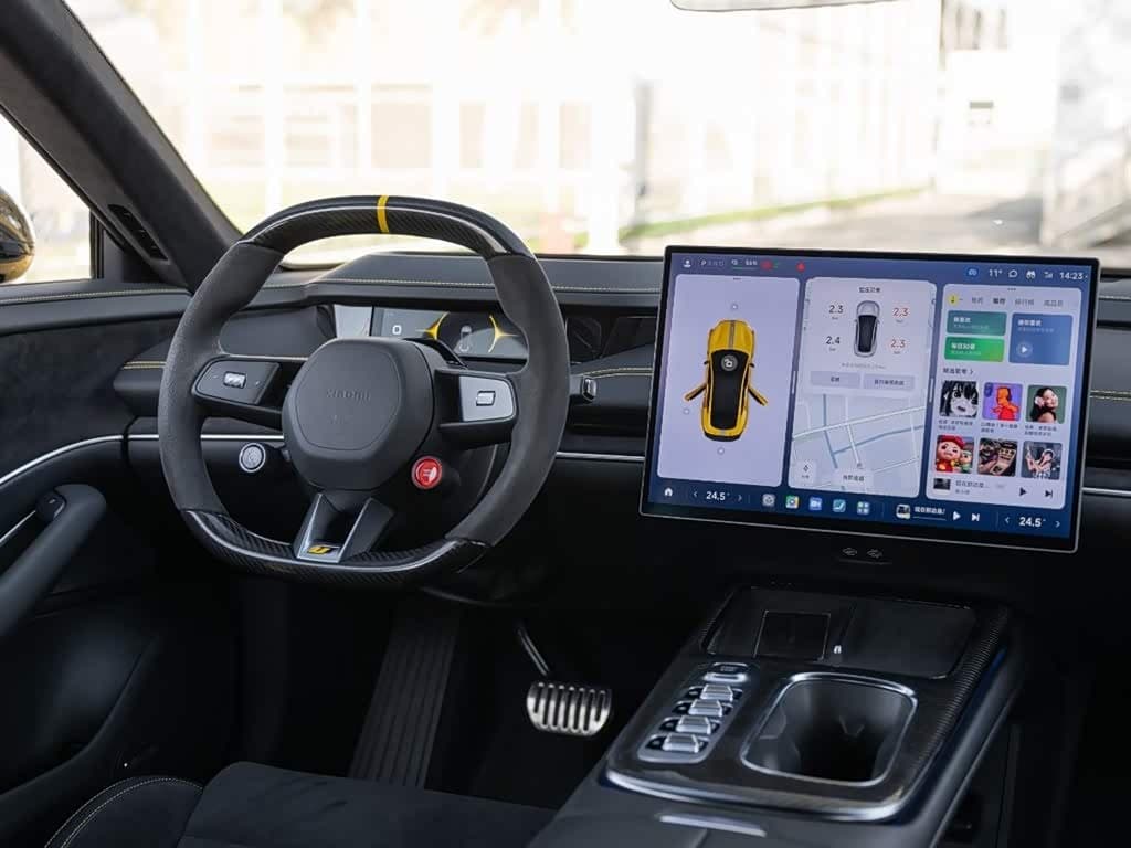 2025 Xiaomi Auto Xiaomi SU7 Ultra Yellow, 9,400 km, China export – photo 13