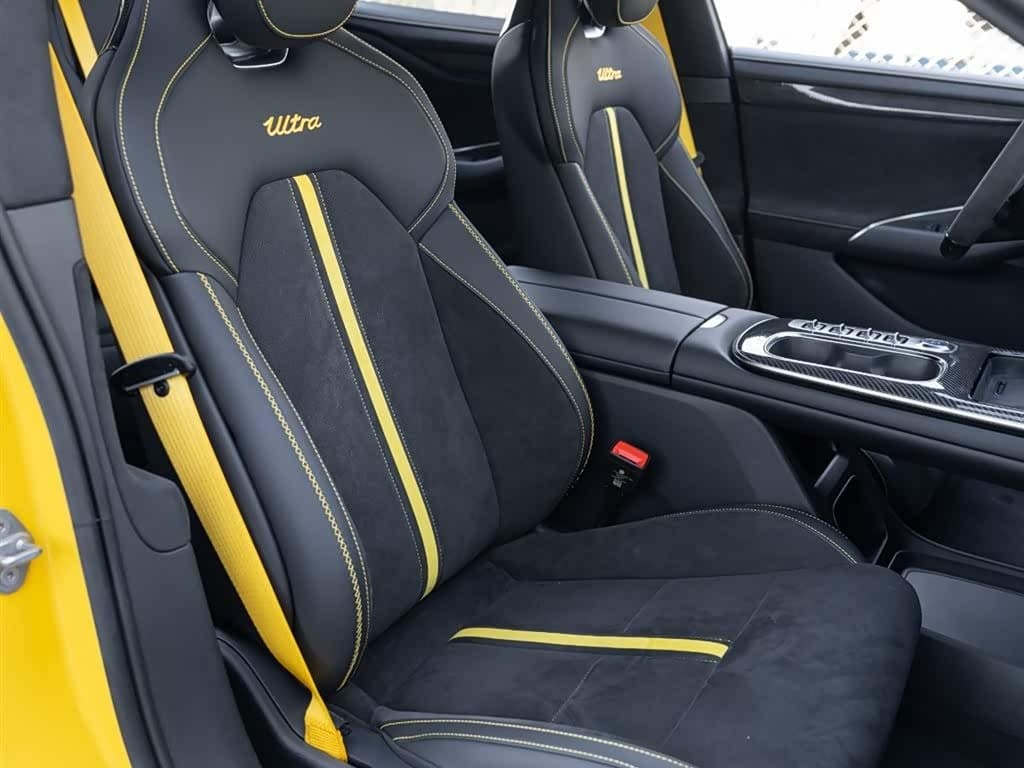2025 Xiaomi Auto Xiaomi SU7 Ultra Yellow, 9,400 km, China export – photo 20